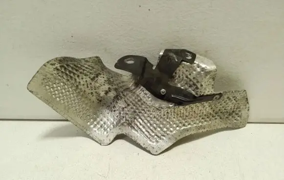 Nissan X-Trail T32 Exhaust heat shield
