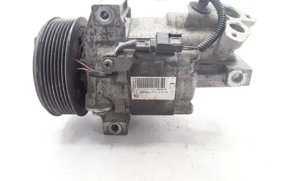 Dacia Sandero Air conditioning (A/C) compressor (pump) 926000216R