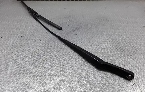 Volkswagen PASSAT B6 Windshield/front glass wiper blade 3C1955410B