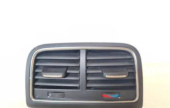 Audi A5 8T 8F Rear air vent grill 8K0819203