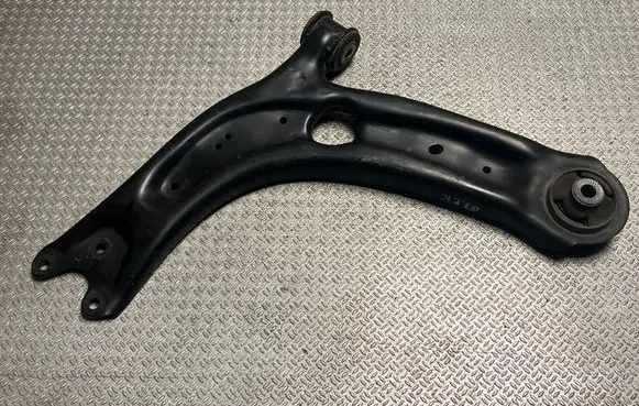 Audi Q3 F3 Front lower control arm/wishbone 3Q0407153D
