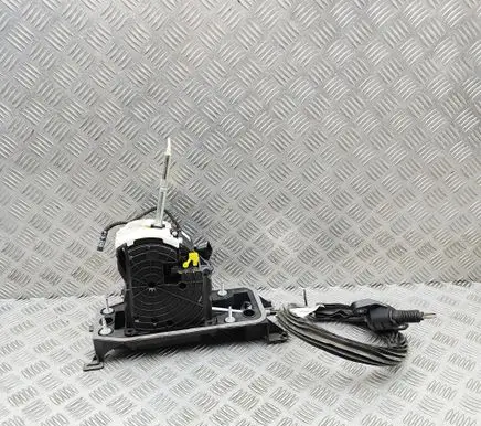 Volkswagen PASSAT B8 Gear shifter/selector 3Q2713023AD