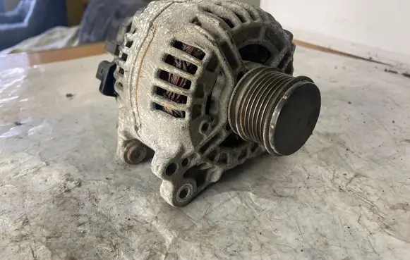 Jeep Compass Generator/alternator 0124525128 05033757AB