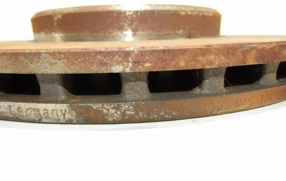 Mercedes-Benz A W169 Front brake disc 24749