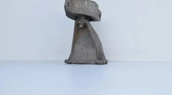 Audi A4 S4 B5 8D Gearbox mounting bracket 8D0399113AB