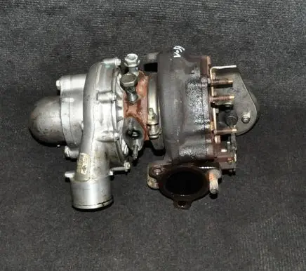 Toyota Avensis T250 Turbo 172010R021