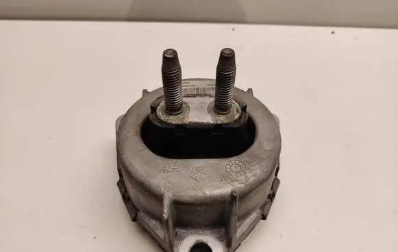Dodge Durango III Gearbox mount PA10834 68032662AF 150621