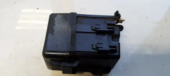 Toyota Avensis T270 Fuse box set 7191YB2