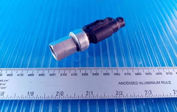 Volkswagen PASSAT B6 Air conditioning (A/C) pressure sensor 1KO959126A 1J0973703