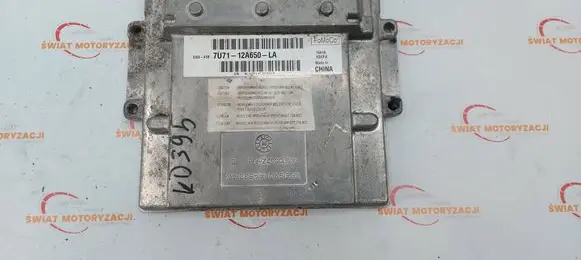 Ford Focus Engine control unit/module 7U7112A650LA ESU418