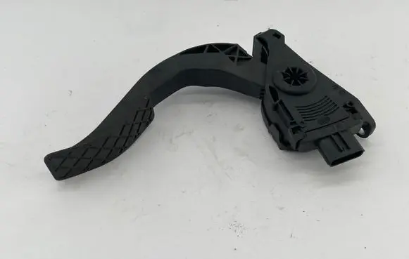 Audi A4 S4 B8 8K Accelerator throttle pedal 8K1723523A 14092013 6PV00950521