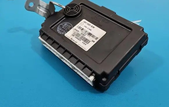 KIA Carens II Central body control module 954001D301 IMPRK1577392