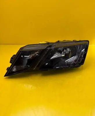 Skoda Octavia Mk3 (5E) Headlight/headlamp 5E1941015C