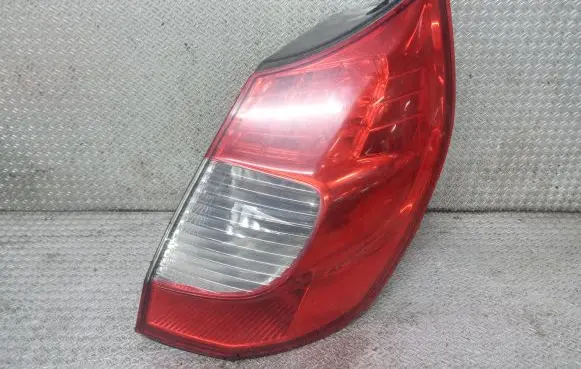 Renault Scenic II - Grand scenic II Rear/tail lights 2SK00946702 8200474327