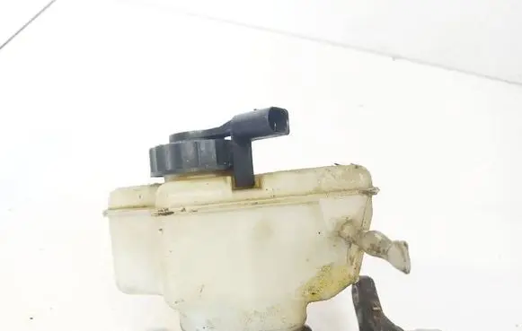 Skoda Octavia Mk2 (1Z) Brake fluid reservoir 1K1611301 1K1611301C