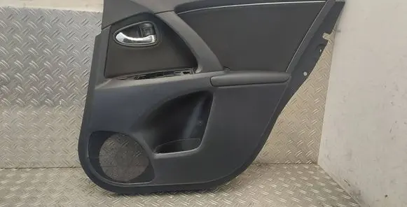 Toyota Avensis T270 Rear door card panel trim 6763805050