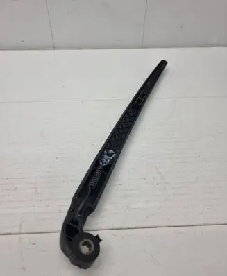 Front wiper blade arm