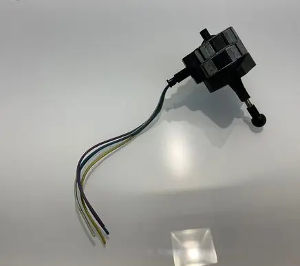 Mercedes-Benz C W203 Headlight level adjustment motor A1408201908 0307860001 8050A
