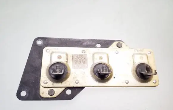 Audi 80 90 S2 B4 Coolant fan relay 4A0959493A 8A0959497B