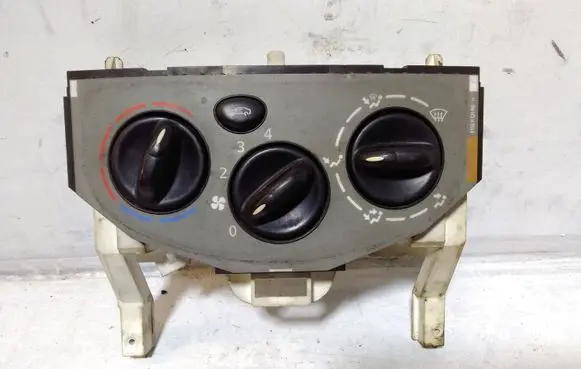 Opel Vivaro Climate control unit