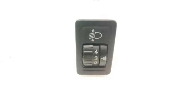 Suzuki Grand Vitara II Headlight level height control switch R23462