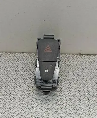 Dacia Dokker Hazard light switch E31601 25290566BRR