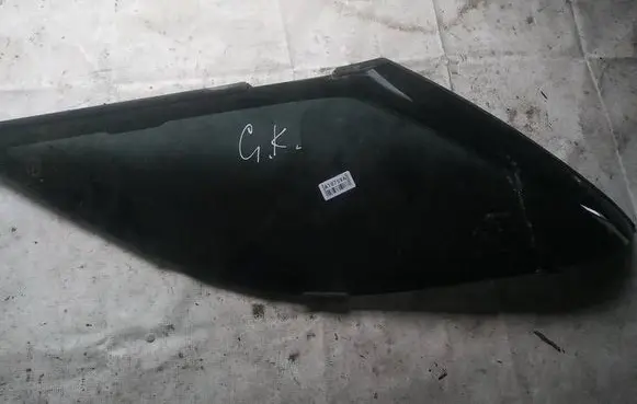Saab 9-5 Rear side window