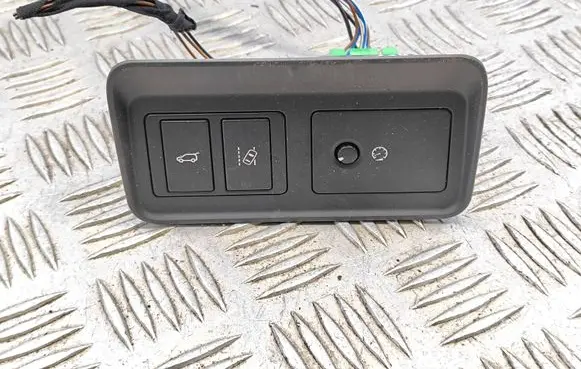 Tailgate opening switch