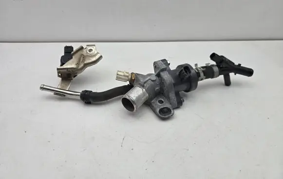 Toyota Auris E180 EGR valve cooler 8942233030 8942247010 9091012276