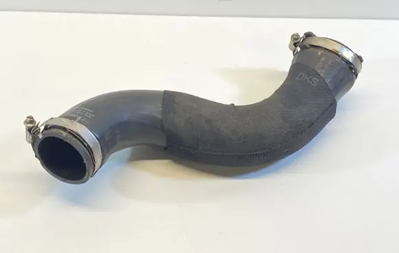 Audi A4 S4 B8 8K Intercooler hose/pipe 8K0145737J