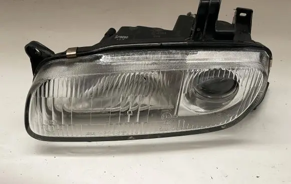 Mazda 323 Headlight/headlamp