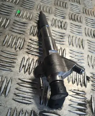 Renault Master III Fuel injector 166009567R