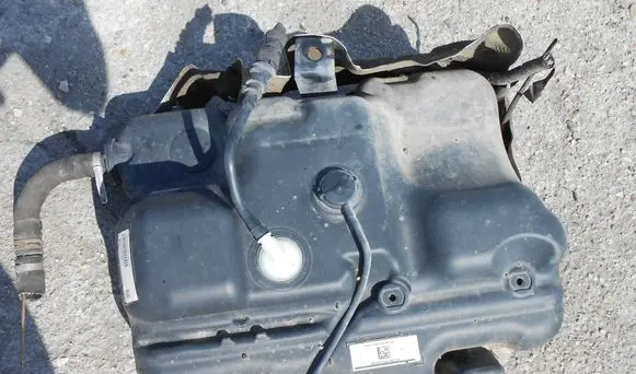 Renault Trafic III (X82) AdBlue liquid reservoir 172A22038R