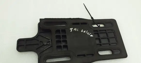 Mercedes-Benz CL C215 Rear bumper mounting bracket 2206101026