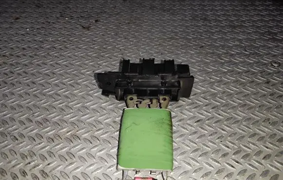Fiat Punto (188) Heater blower motor/fan resistor A51002300