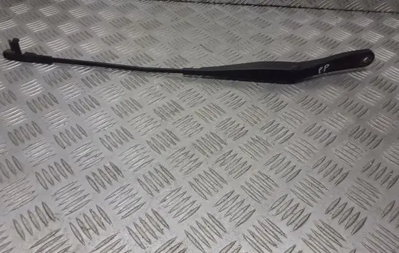 Opel Astra H Front wiper blade arm 13111220LH
