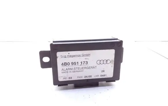 Audi A3 S3 8L Alarm control unit/module 4B0951173
