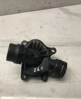 BMW 5 E60 E61 Thermostat/thermostat housing 