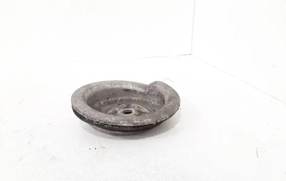 BMW 5 E39 Coil spring/strut mount 