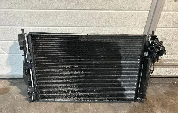 Jeep Patriot Radiator set 