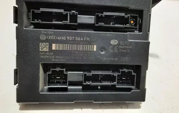 Volkswagen Touareg II Comfort/convenience module 4H0907064FH