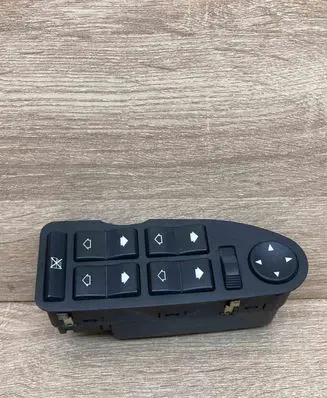BMW 7 E38 Electric window control switch 8380645 03725071