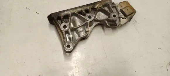 Mercedes-Benz A W177 Engine mounting bracket A6542230004