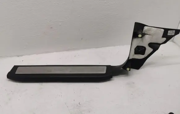 Toyota Hilux (N50, N60, N70) side skirts sill cover 