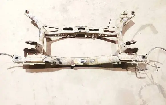 Volkswagen Golf V Rear subframe 