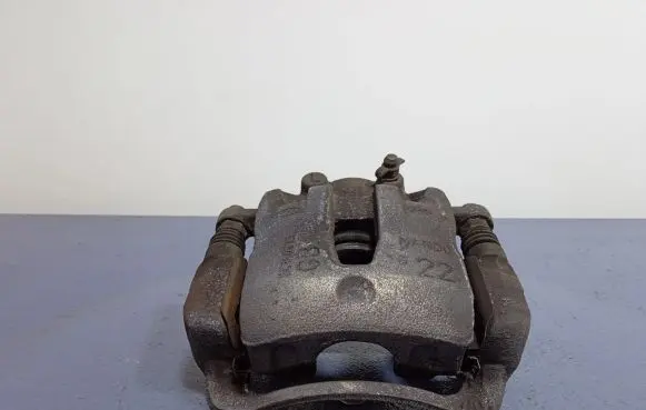 Hyundai i20 (GB IB) Front brake caliper
