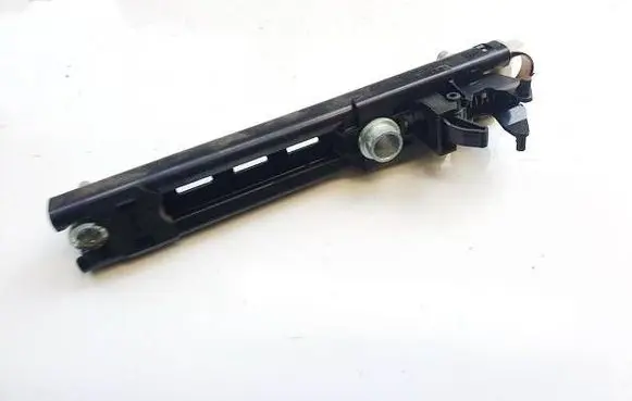 Opel Astra H Seat belt adjustment rail 90560664