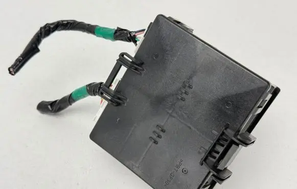 Mazda MX-5 ND Central body control module D10A67562D KT174KA162