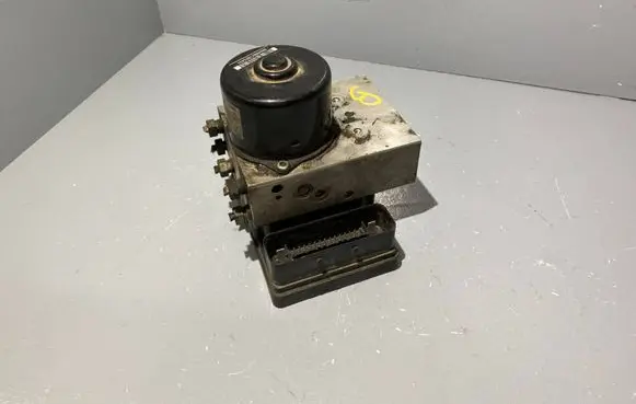 Volvo S80 ABS Pump P08671225 126031