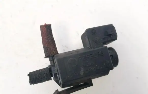 BMW 5 GT F07 Turbo solenoid valve 7810831 7.02318.00